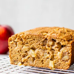 Easy Apple Bread Recipe with Fresh Apples and Cinnamon